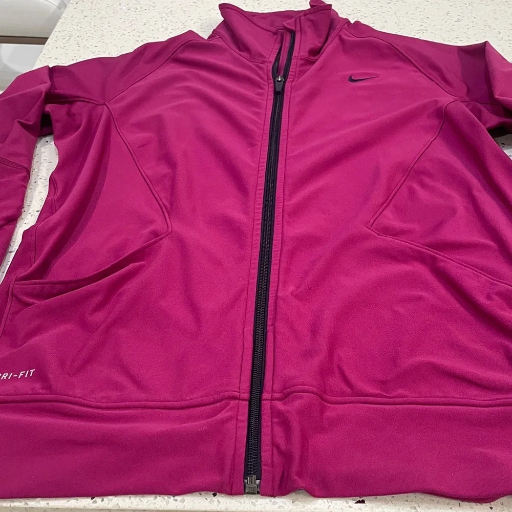 Nike Women's Magenta Full-Zip Dri-fit Jacket size large - Picture 4 of 6